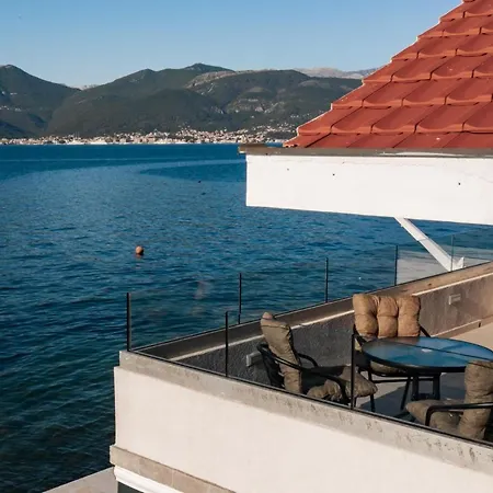 Apartments Ponta Krasici Tivat Exterior photo