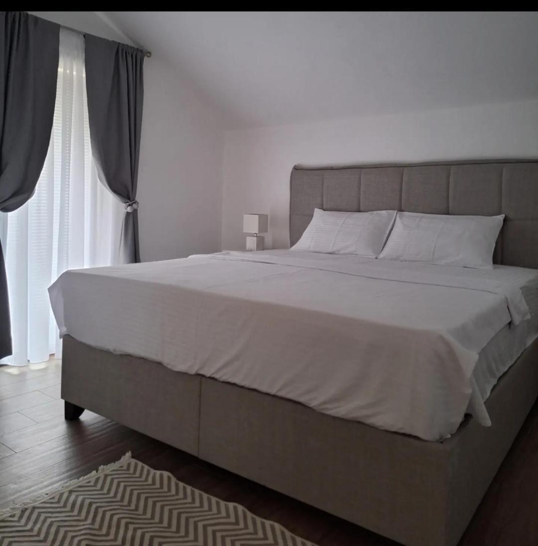 Ponta Krasici Appartement Tivat